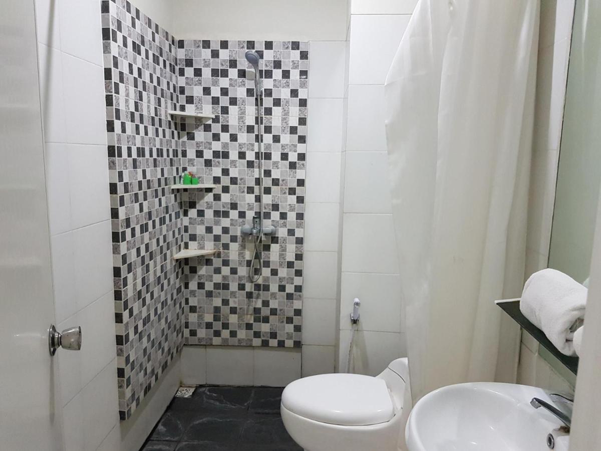 Ning Ed-Hotel Malang Quarto foto